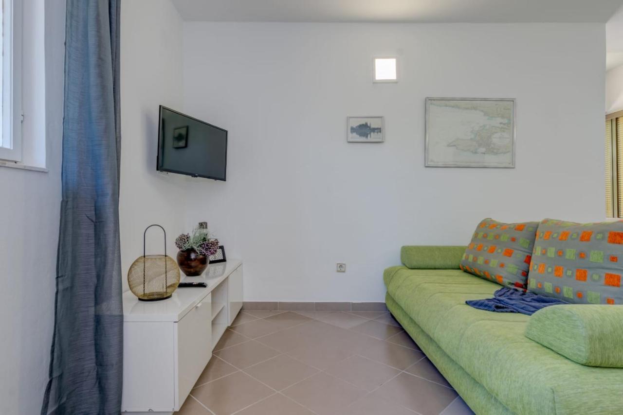 Holiday Home Kalinic Slatine Zewnętrze zdjęcie